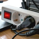 V-TAC Adaptadores y Tomas - 4 Vías - Interruptor Extensión Toma - IP20 - Blanco - 1.5m Cable-extra-1.webp